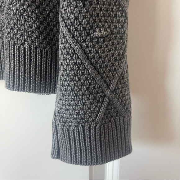 Like new For The Republic textured black gray sweater M - Picture 3 of 6